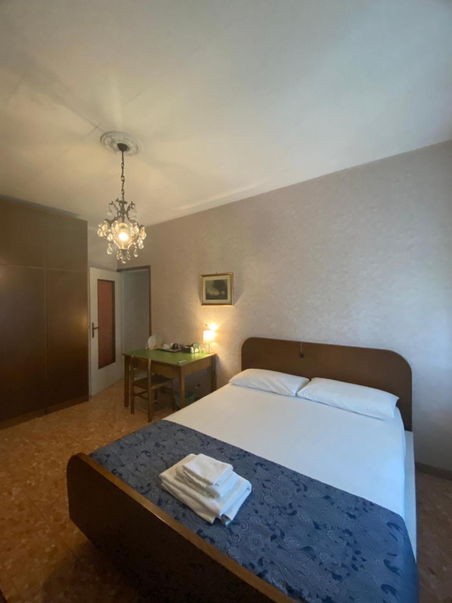 Suzzani House Milan Hotel Bagian luar foto